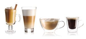 eiskaffee latte macchiato cappucino und espresso nebeneinander